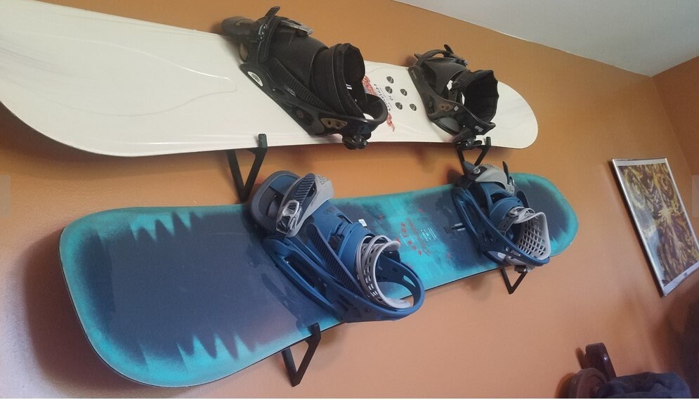 Snowboard Wall Mount / Snowboard Hanger / FREE SHIPPING